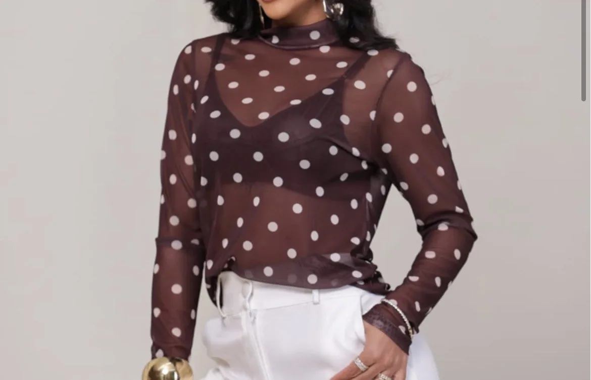 Blusa de tule poá